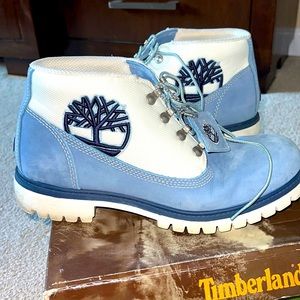 Timberland Boots 9.5 used blue and white